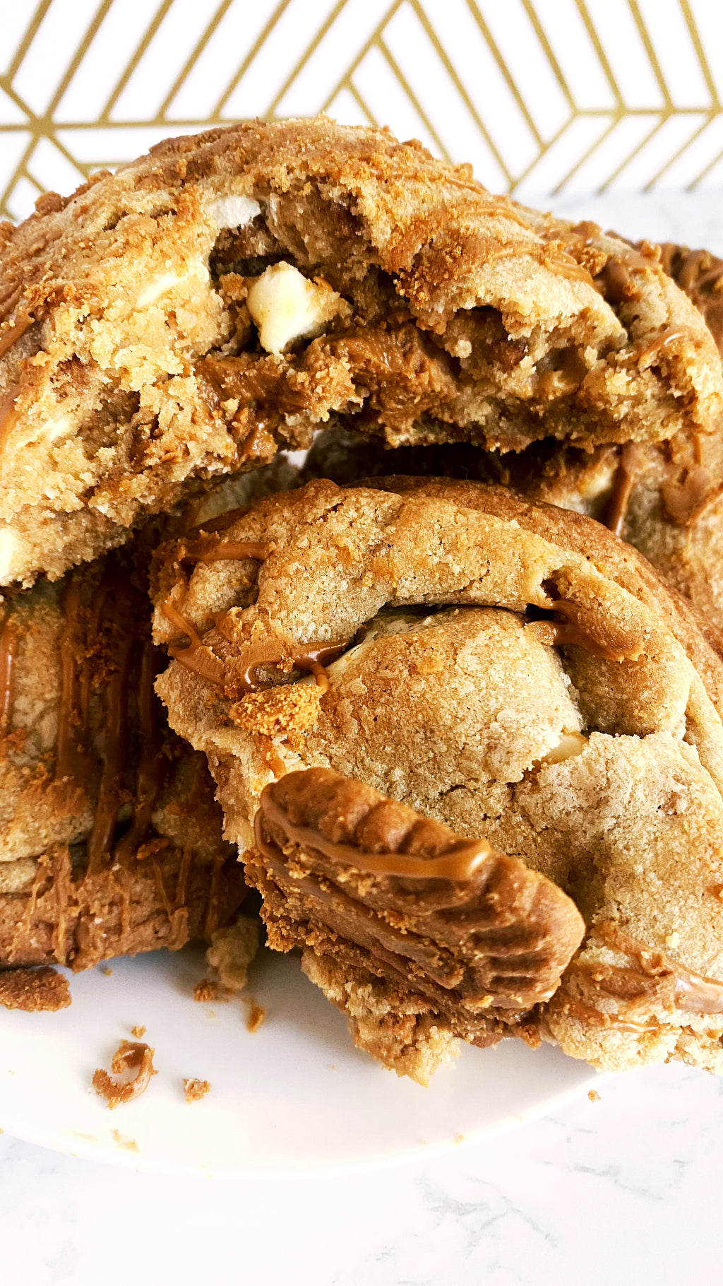 Cookie butter Stuffed Cookies