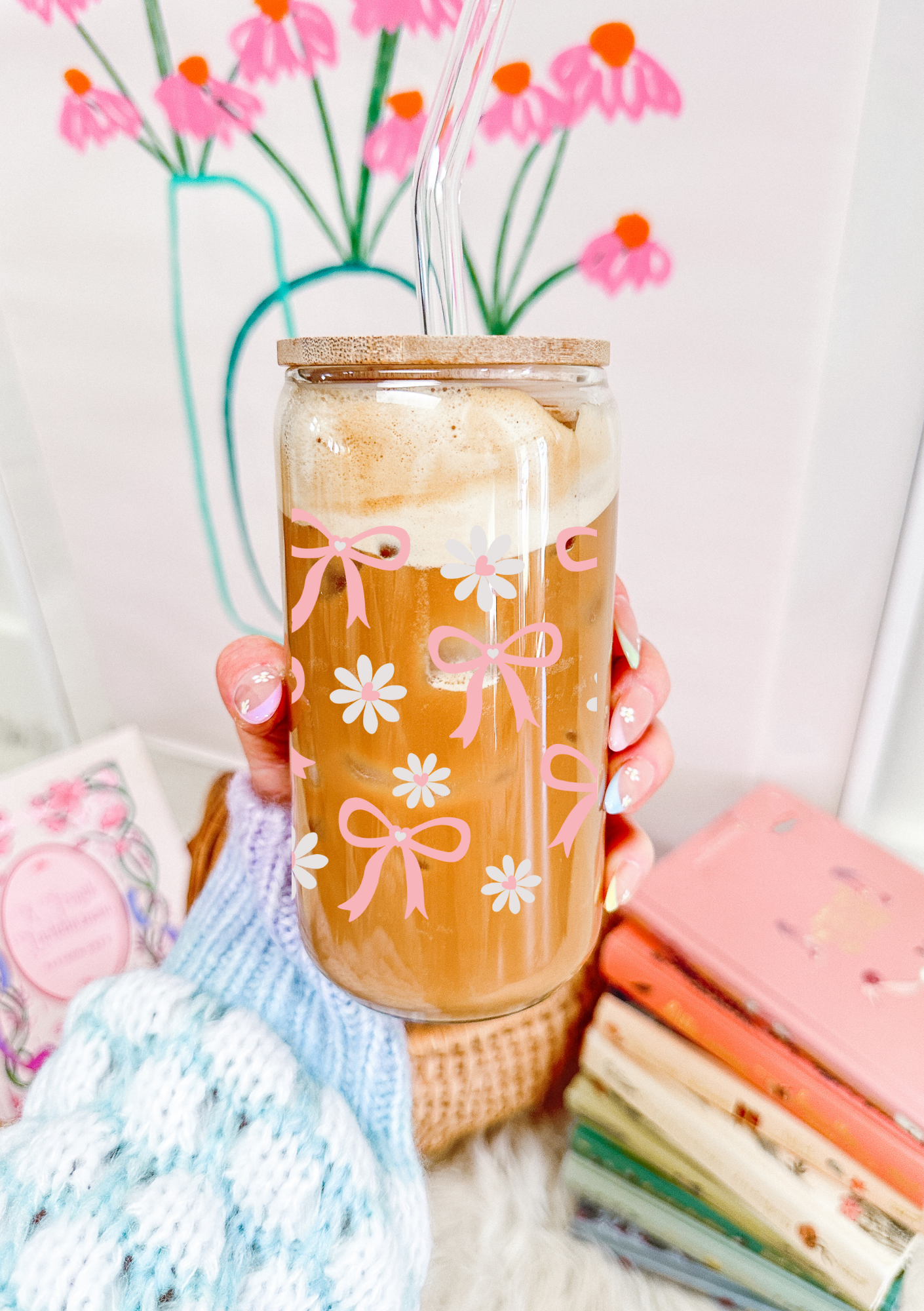 Daisies & Bows Glass Can