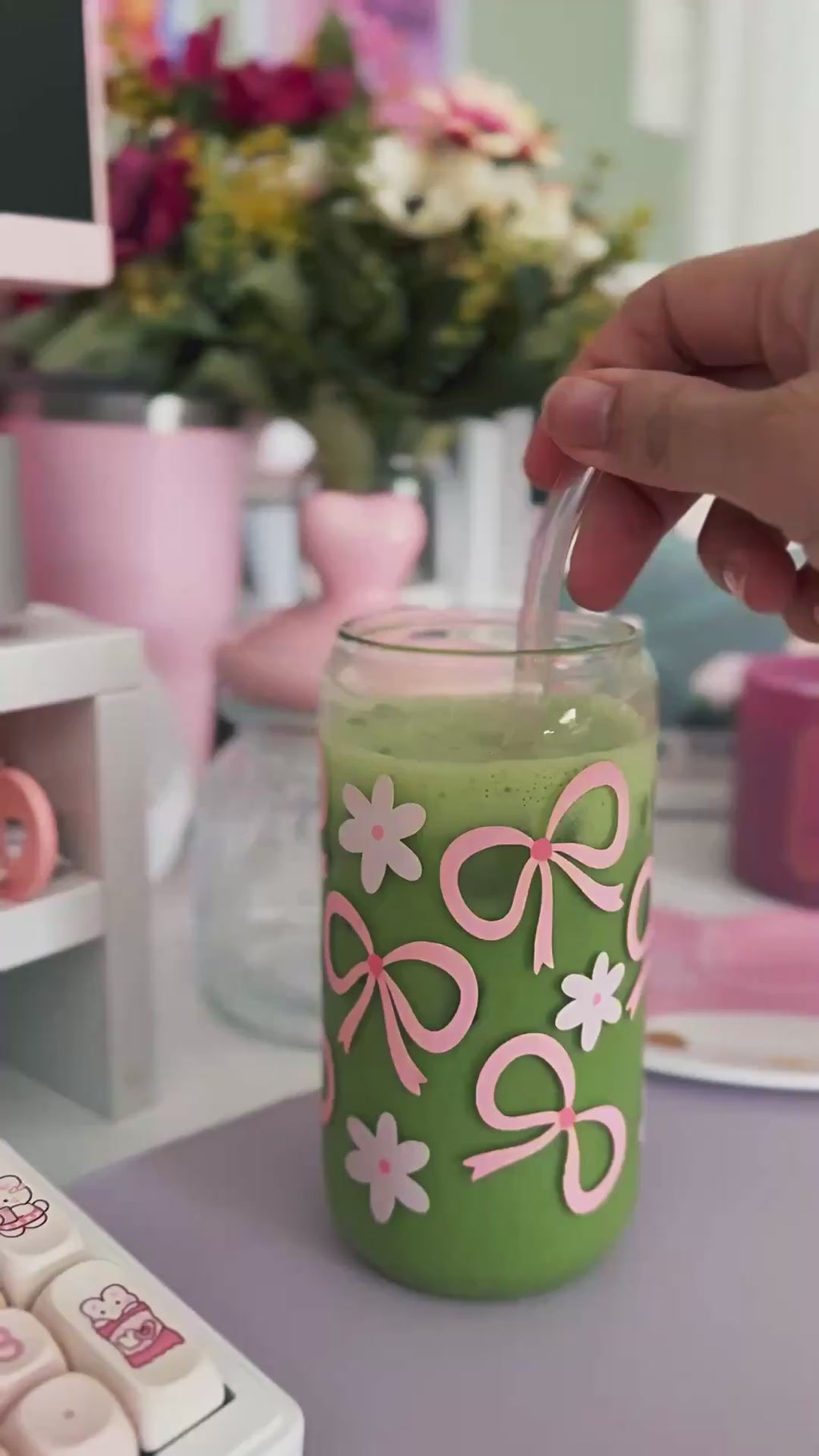 Pink Bows & Daisies Glass Can
