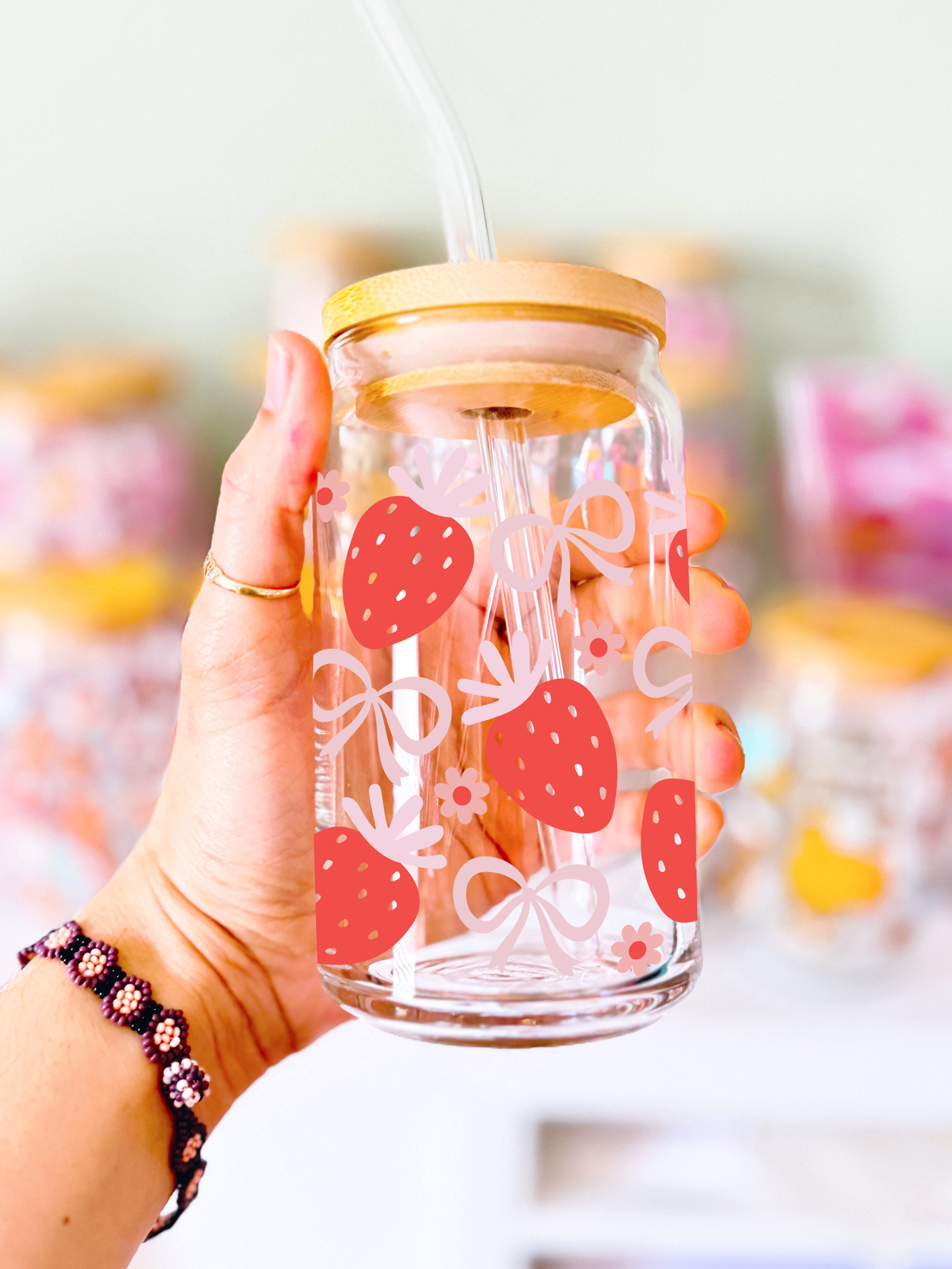Berry Bows Glass Can